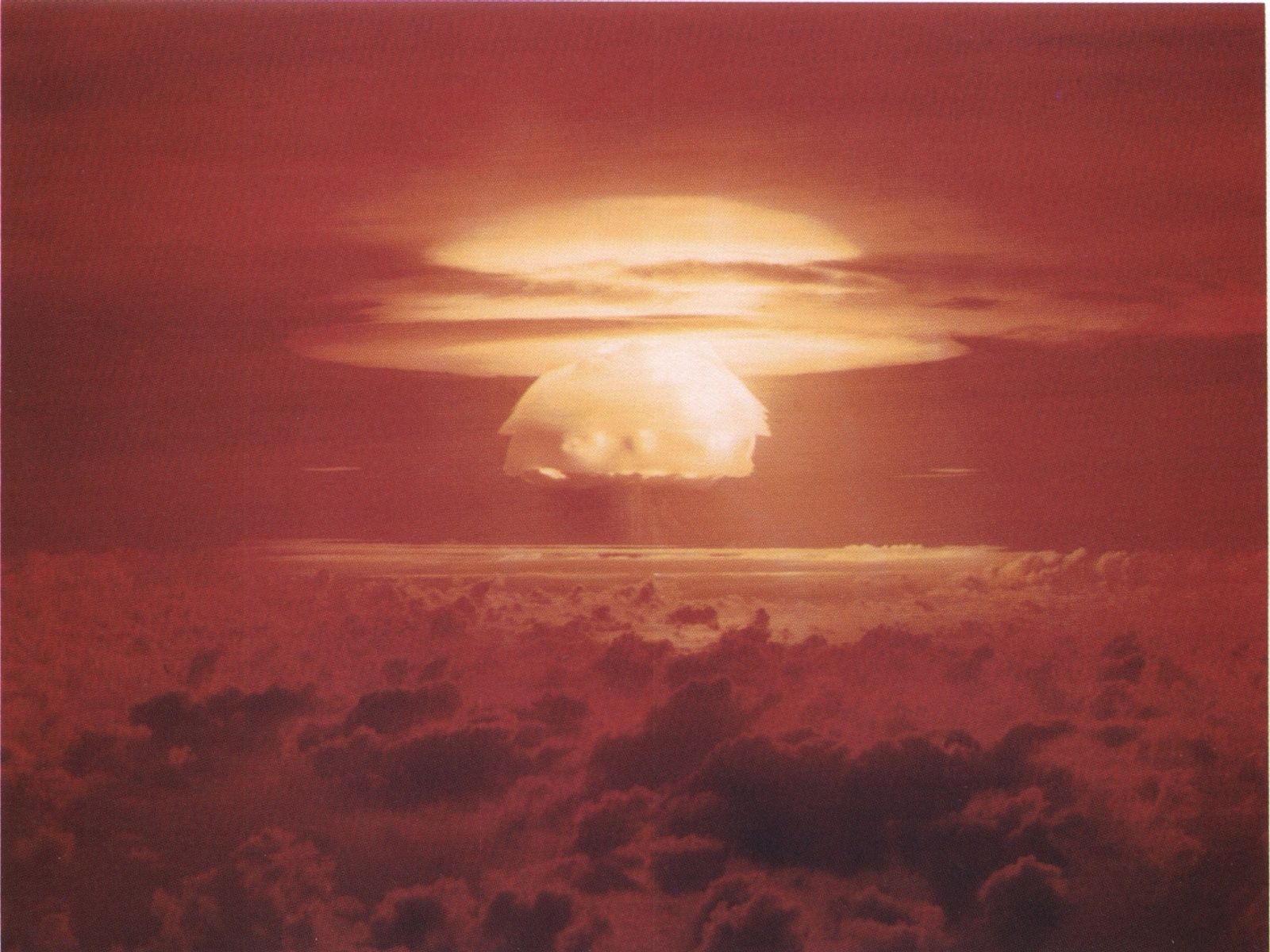 Thermonuclear blast